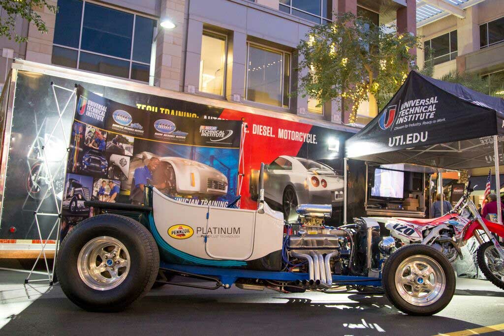 2016 Inaugural Future Classic Car Show article image